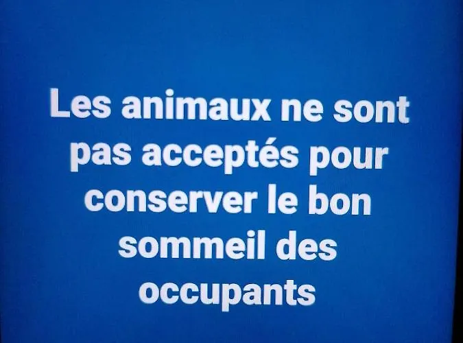 Caravane Esterel Chez Un Proprietaire Κάμπινγκ *